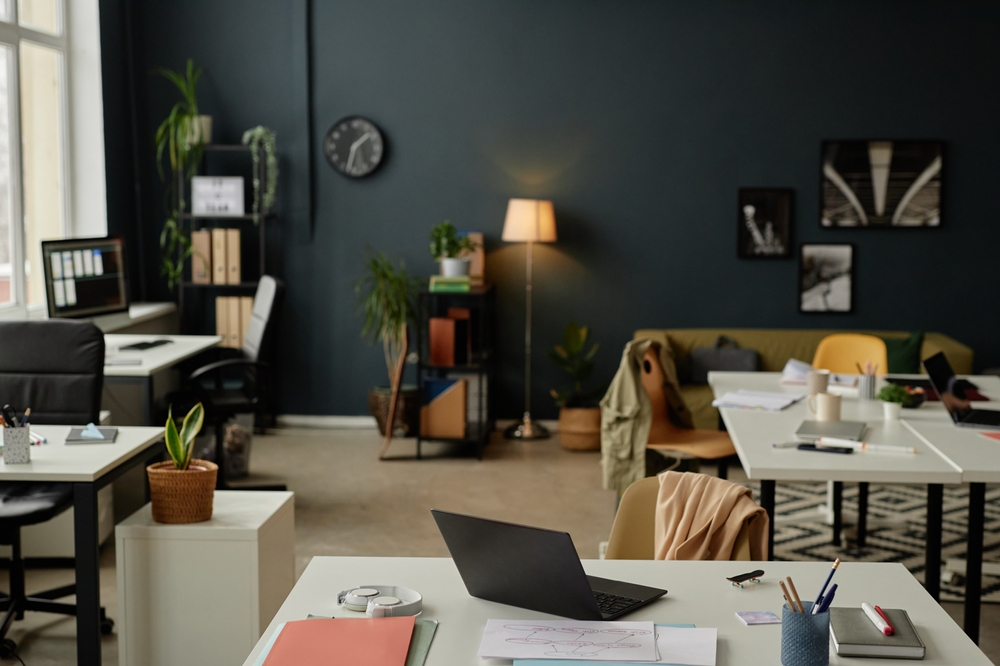Business Clutter Disposal: Streamline Your Workspace Effectively