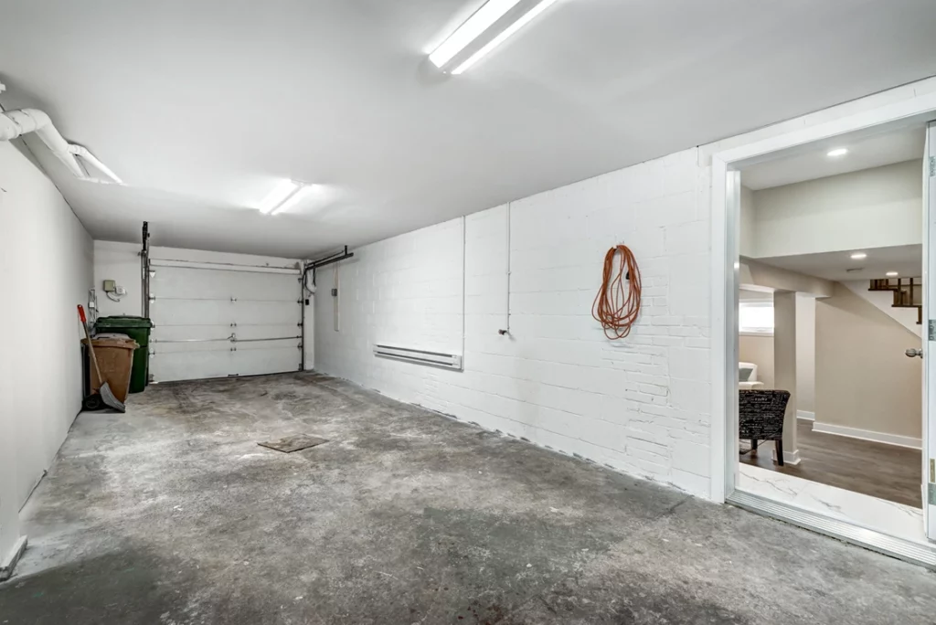 Convert Garage to Living Space: Maximizing Your Home’s Potential