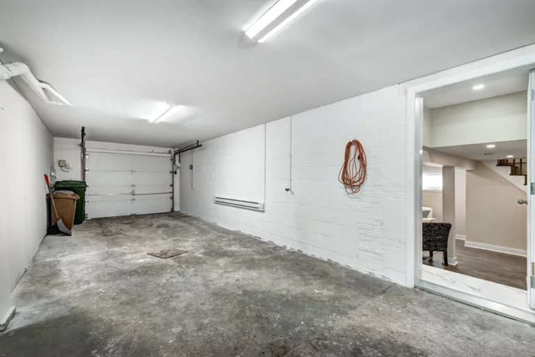 Convert Garage to Living Space: Maximizing Your Home’s Potential