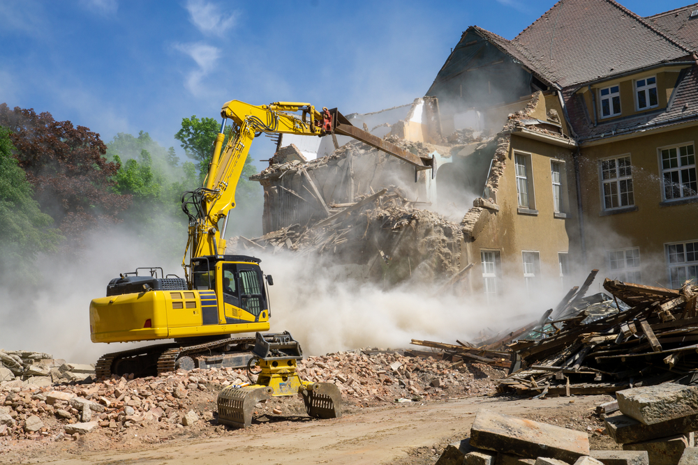 Demolishing a House: Essential Steps for Safe and Efficient Removal