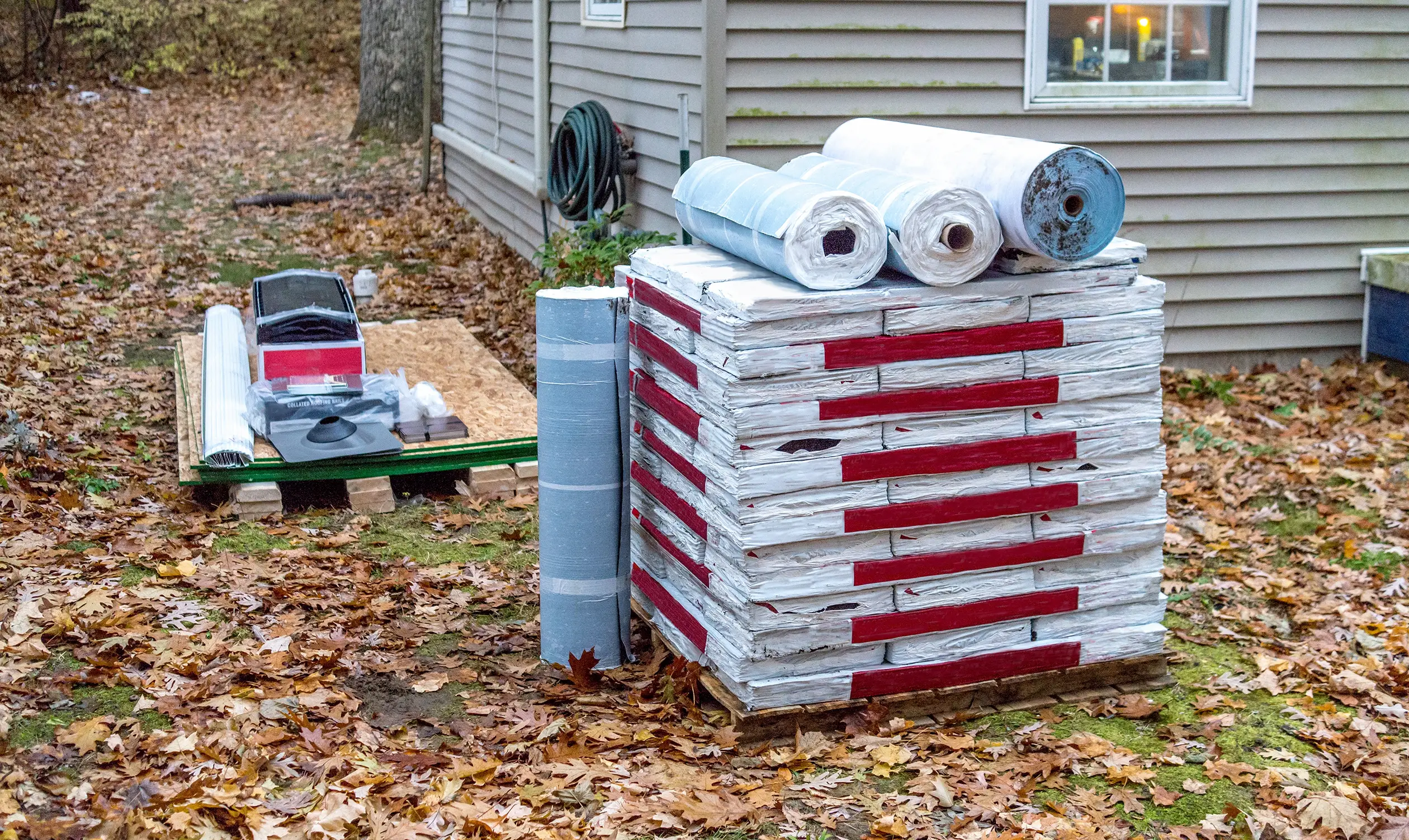 How Much Does a Bundle of Shingles Weigh: Understanding Roofing Material Weight