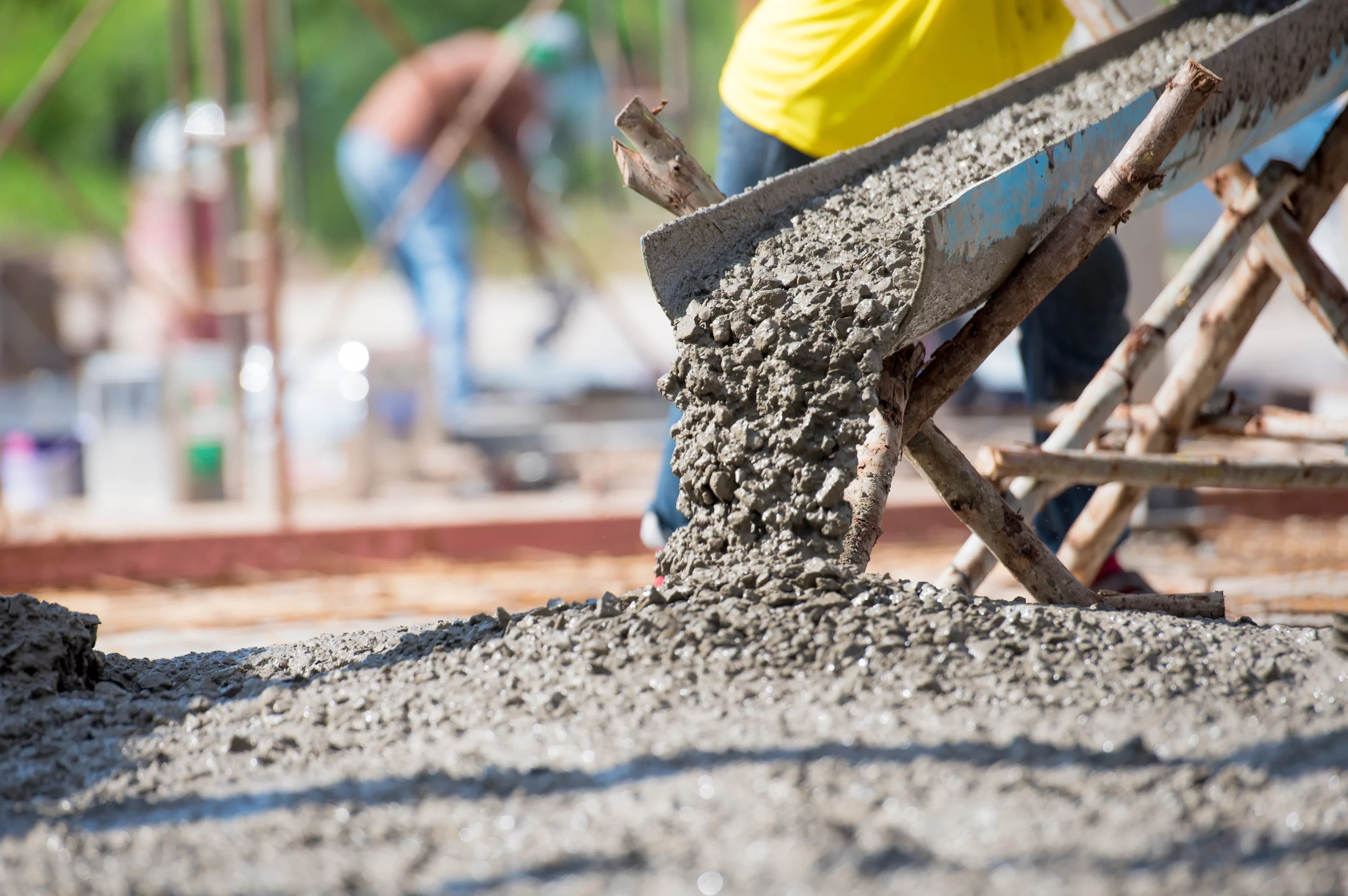 How Much Does a Yard of Concrete Weigh? Understanding Material Density