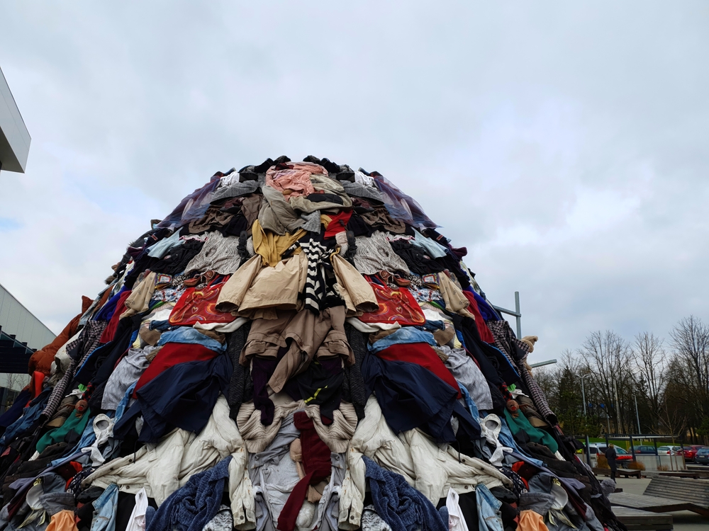 How Much Garbage Does the US Produce: A Quantitative Overview