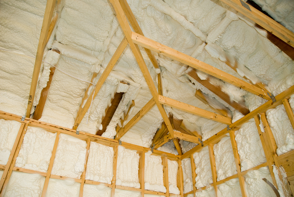 How to Insulate a Garage Ceiling: Essential Tips for Effective Energy Efficiency
