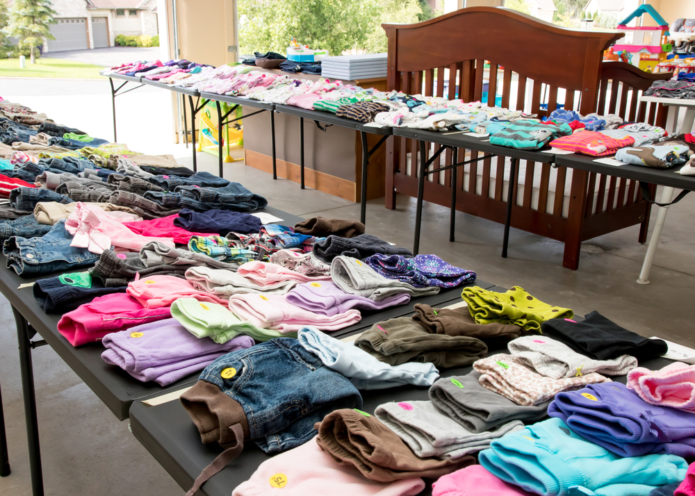 How to Price Garage Sale Items: Strategies for Maximizing Profit