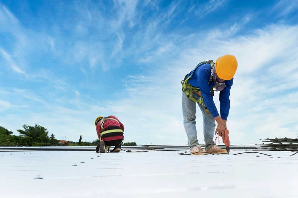 How to Manage Waste in Commercial Roofing Projects: Effective Strategies for Sustainability