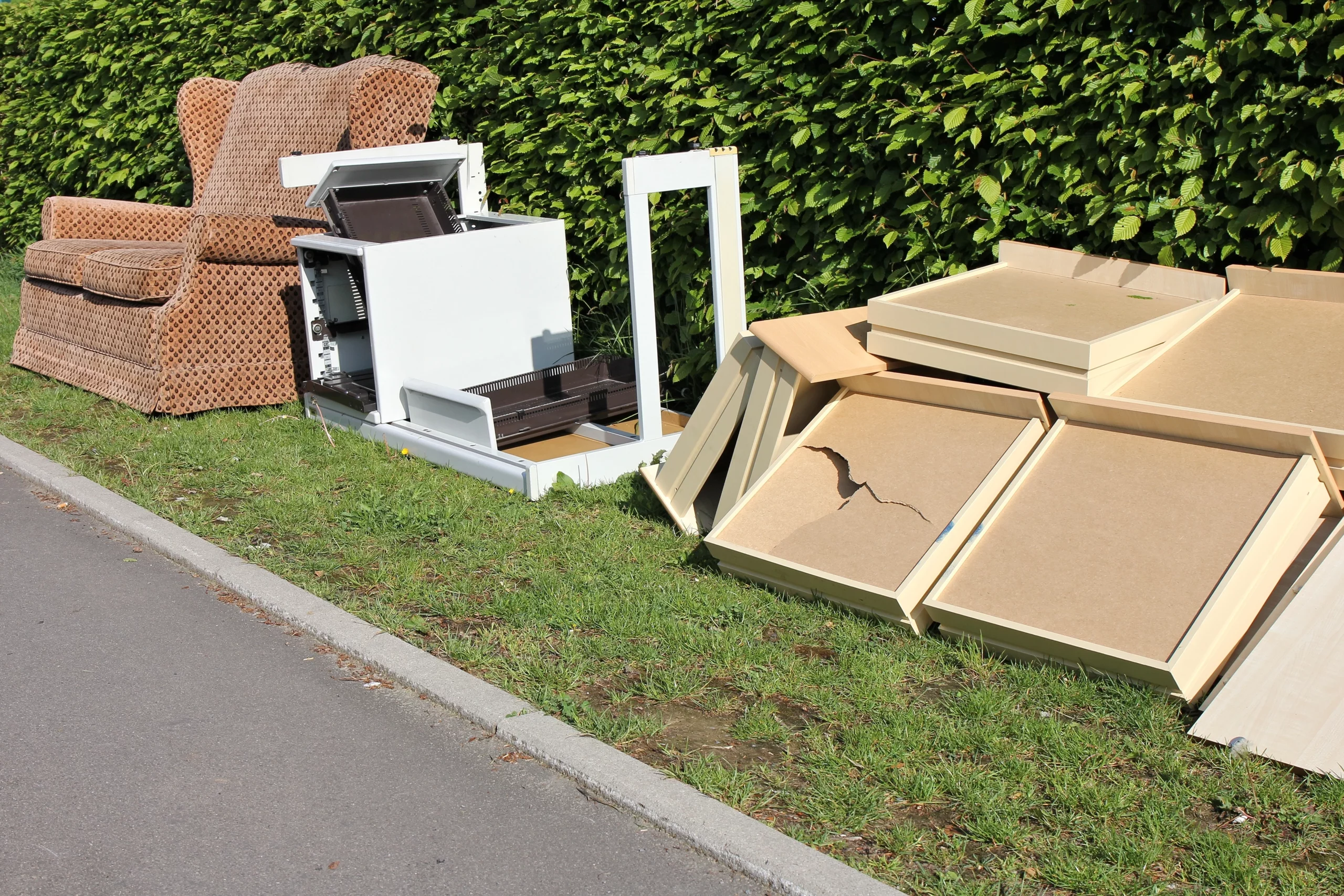 Old Furniture Removal: A Guide to Efficient Disposal Options
