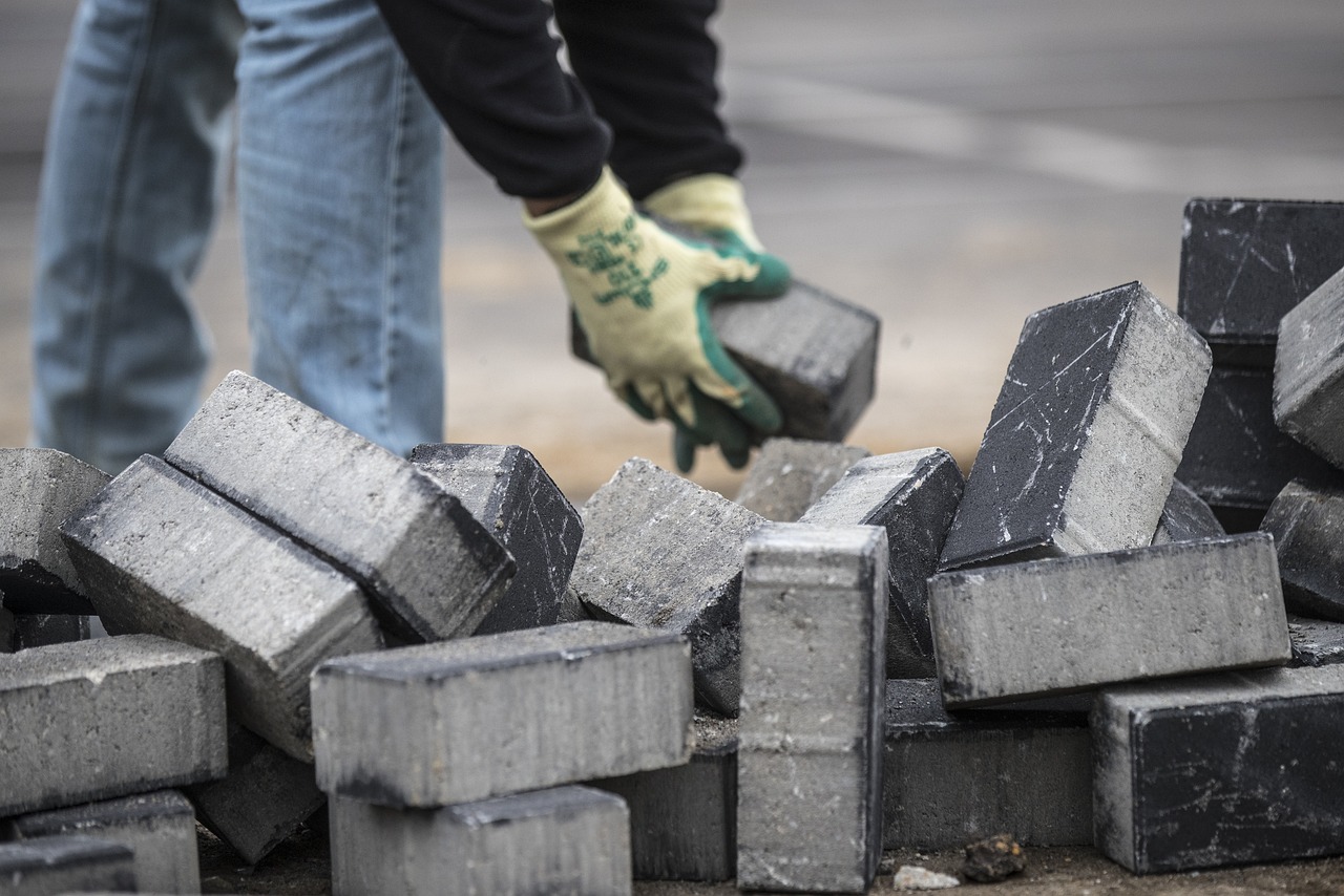 Weight of 1 Yard of Concrete: Understanding the Basics