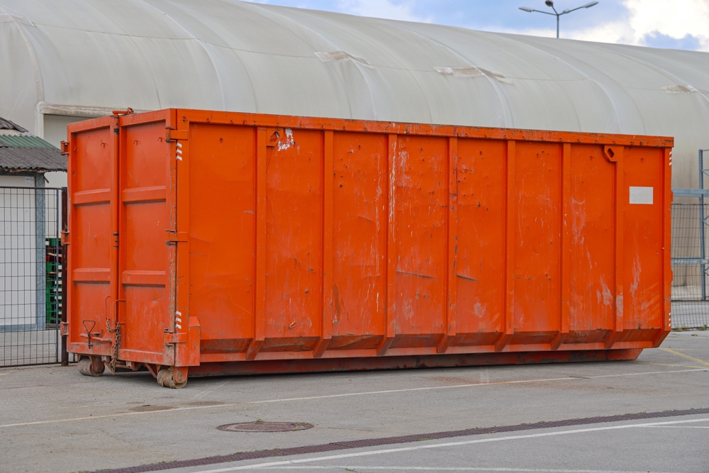 Haul Junk Away: Effortless Removal for a Clutter-Free Space