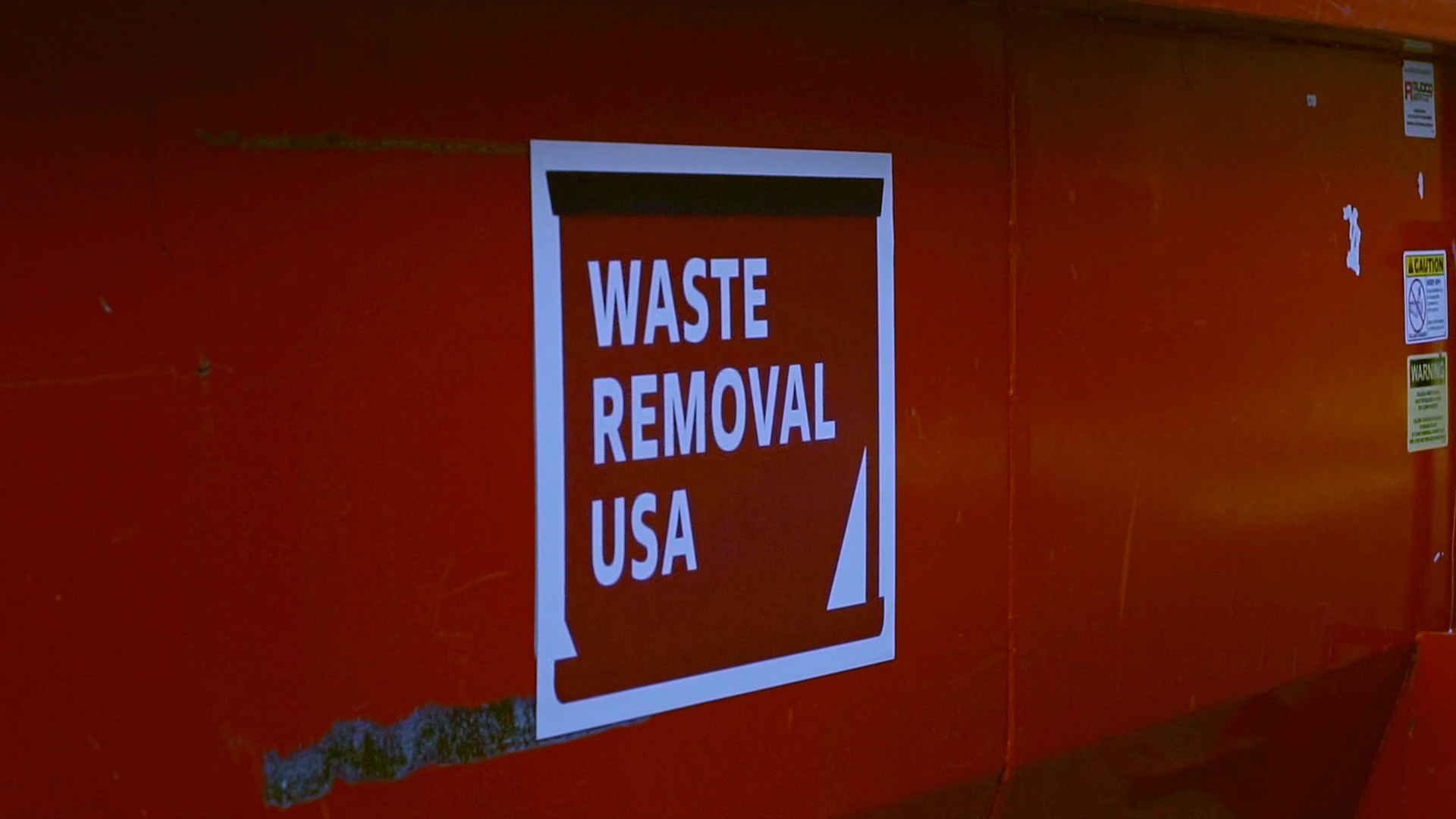 Should I Rent a 10 Yard Dumpster?